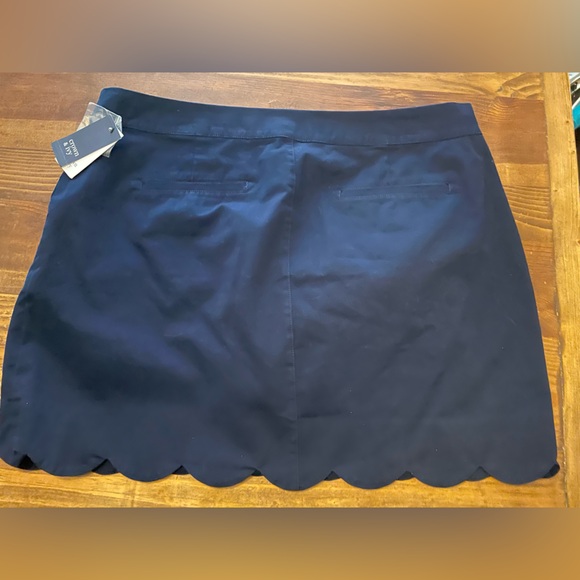 NWT size 16 Crown & Ivy Navy Scalloped Hem Skort - Picture 1 of 6